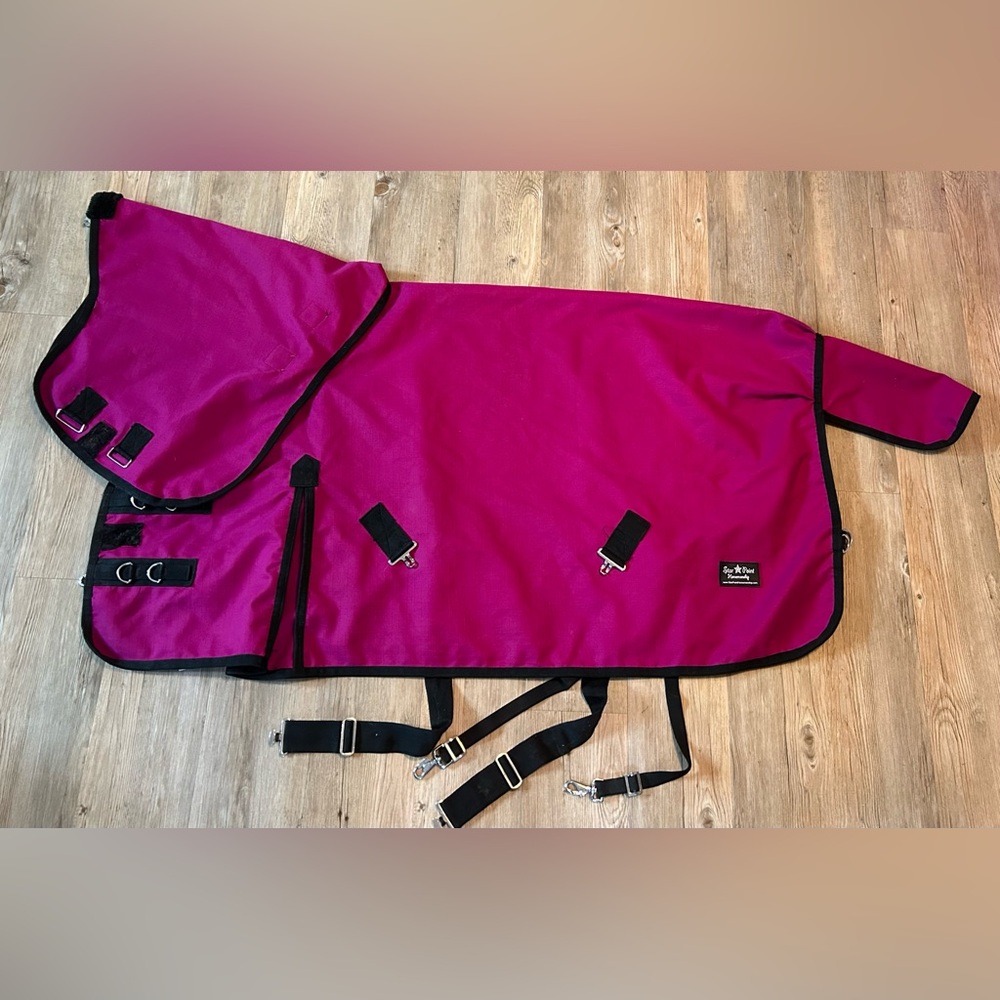 🐴 Waterproof Rain Sheet w/ Neck Piece